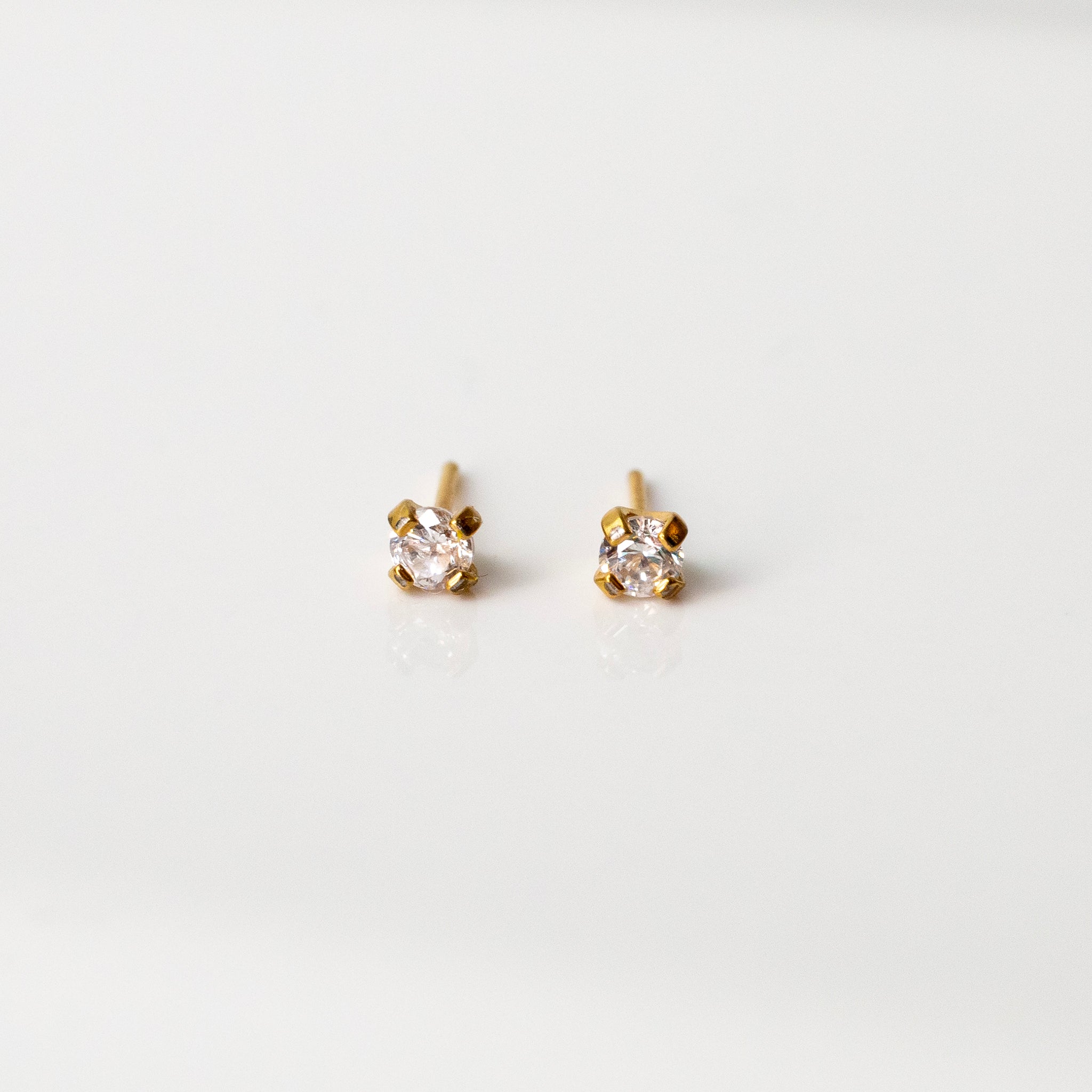 Art Deco 18k Gold Pearl & Diamond Sleeper Earrings | Authentic & Vintage |  ReSEE